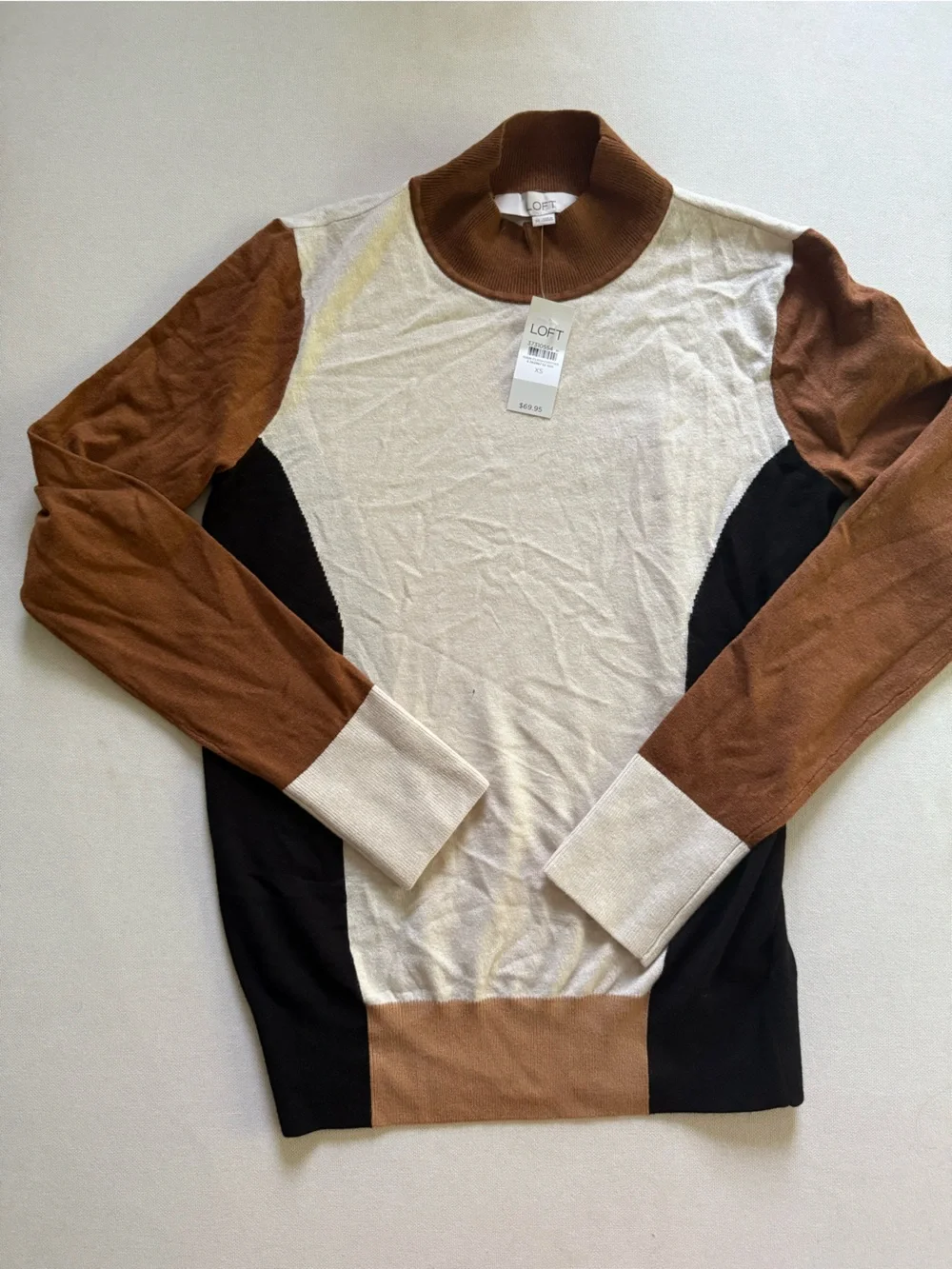 NWT LOFT Colorblock Crewneck Pullover sweater